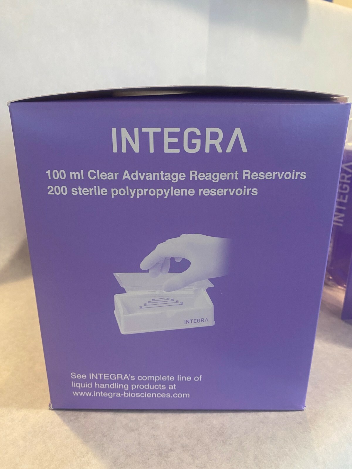 INTEGRA 100 ml Polypropylene Multichannel Reagent Reservoir Base + 200 Inserts