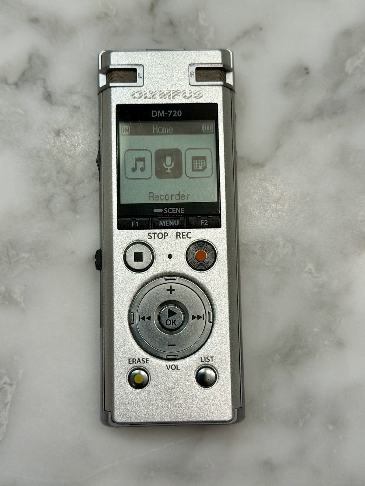 Olympus DM-720 Digital Voice Recorder – 4GB, USB Connect, Micro-SD Slot, Silver
