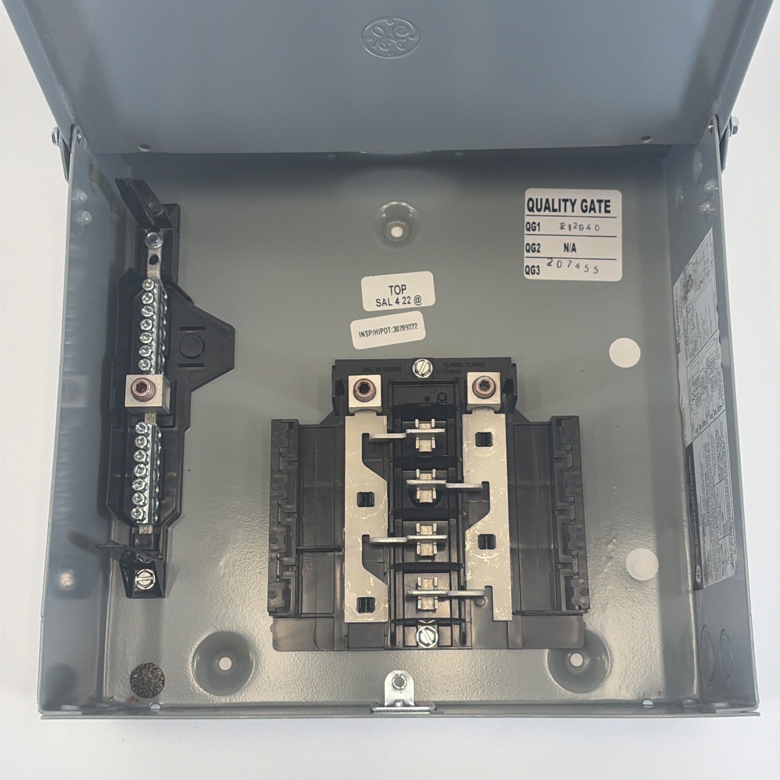 GE 125 Amp Outdoor 8/16 Main Lug Circuit Breaker Load Center Panel TLM812RCUP