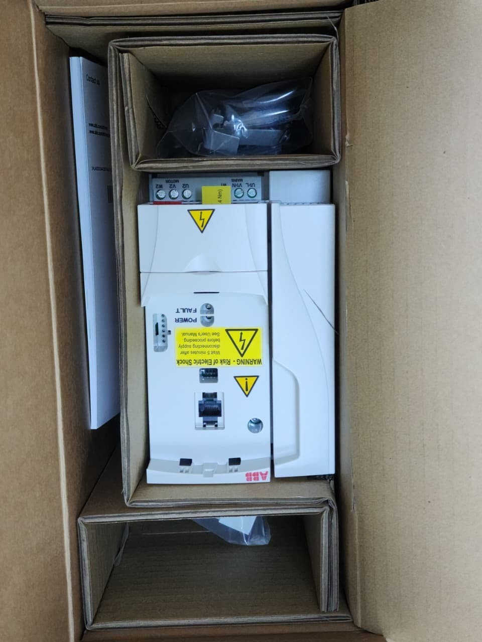 ABB ACS310-03U-19A4-2 Frequency Converter 5 HP 200-240V 3-Phase PID Control