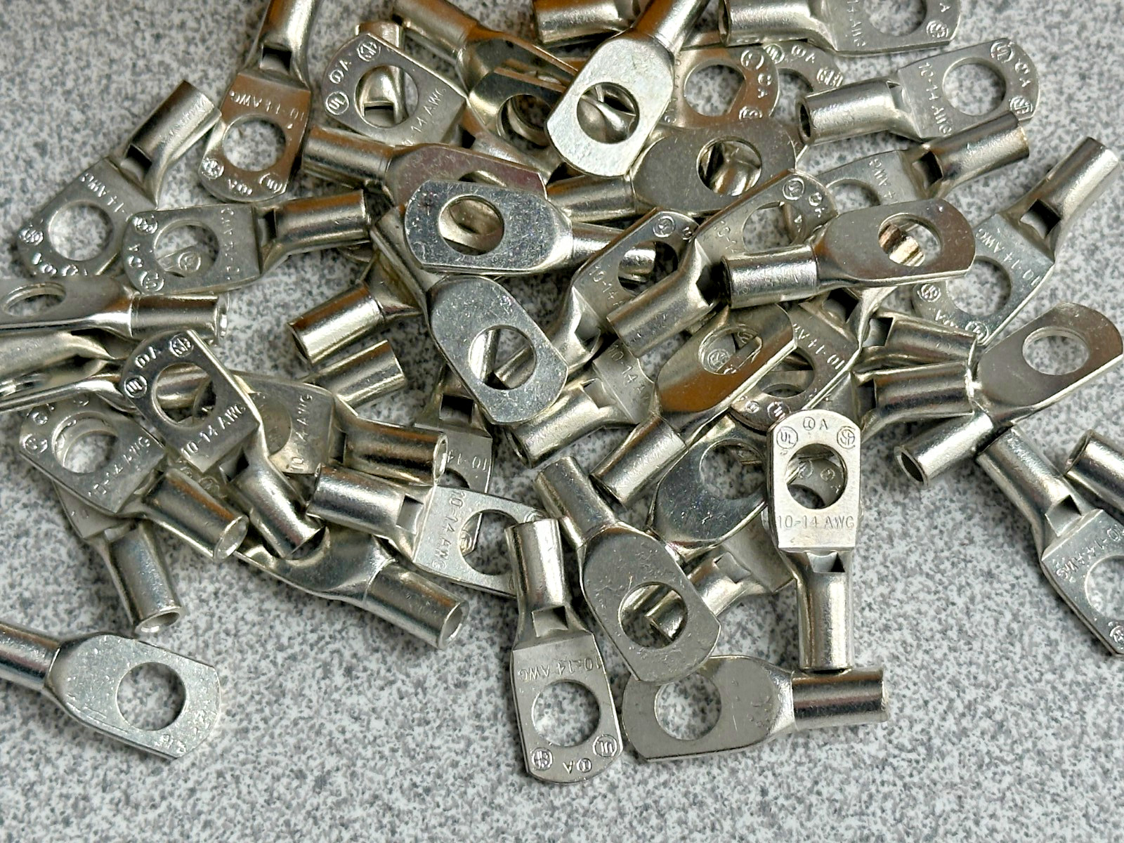 NEW Box of 50 Ilsco CSWS-10-14 Compression Lugs 1-Hole Copper 10 AWG, 1/4″ Stud