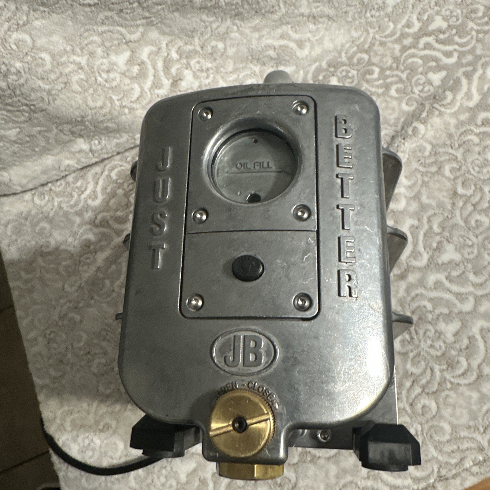 JB Industries DV-240DC Vacuum Pump, 8.4 CFM 1/2 hp DC Motor Platinum Pro DC 8.4