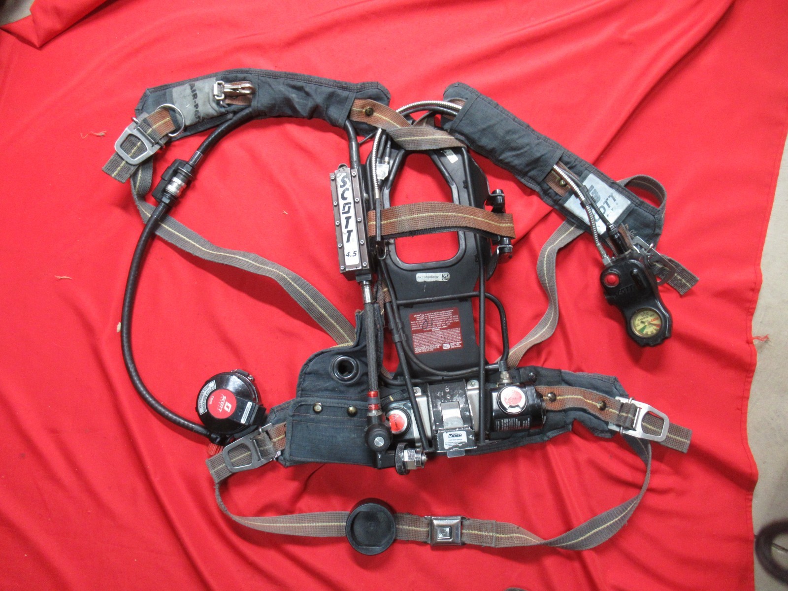 Scott AP75 Air-Pak 75 CBRN 4.5 4500 SCBA CBRN EZ flow QD regulator HUD DUAL EBSS