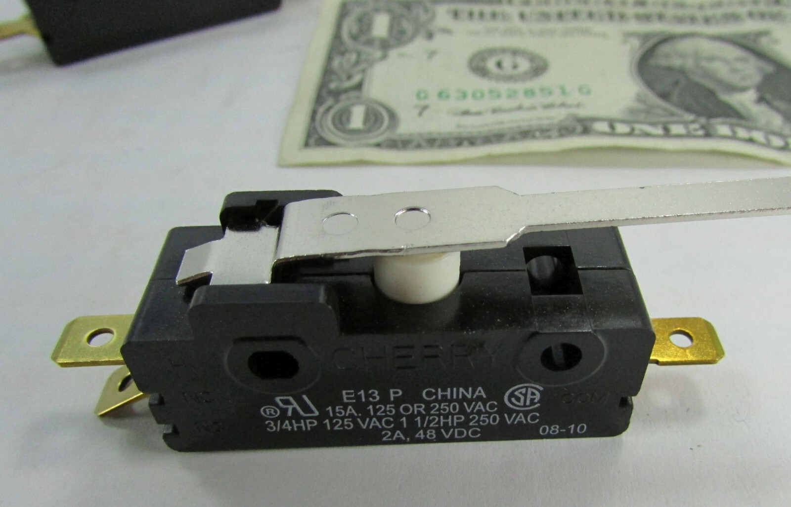 Lot 2 Cherry E13 15A NO/NC Lever Micro Switch 3/4 to 1.5 HP 125/250 V AC 48V DC