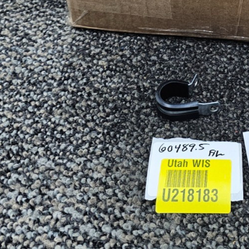 (QTY 75) UMPCO S325G12 Cushioned Steel Loop Clamp 3/4″ X 1/2″