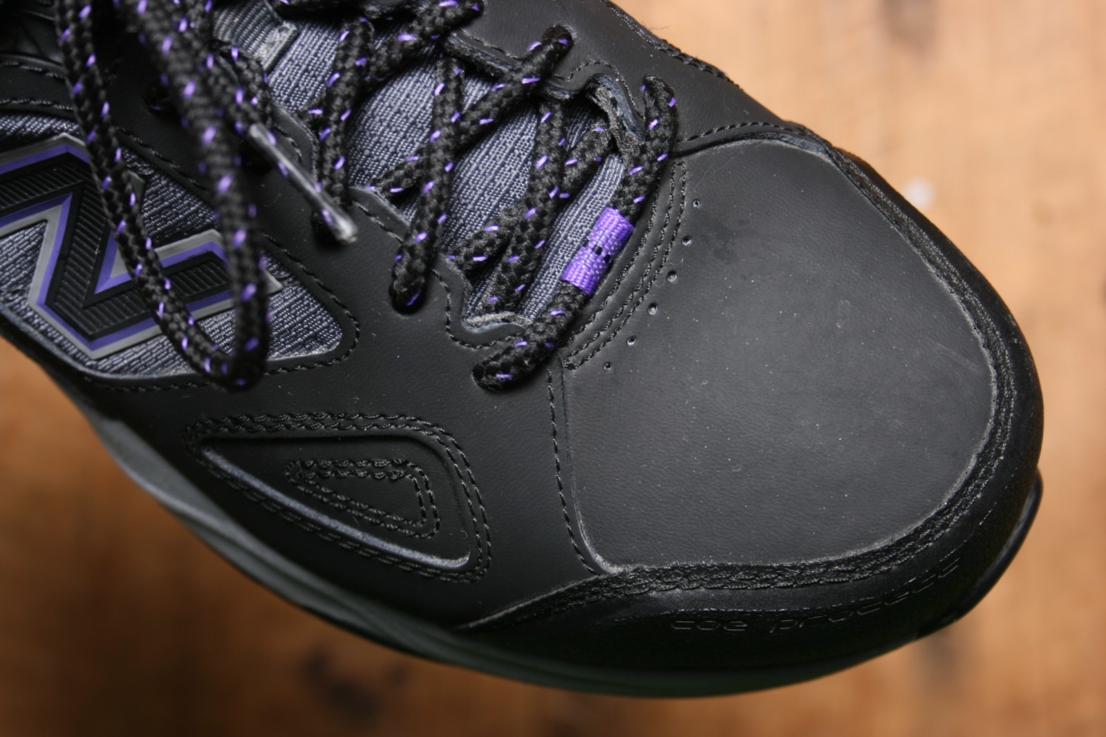 NEW BALANCE Industrial 627 v2 Comp Toe Safety Shoe Low Boots Women’s Sz. 8D