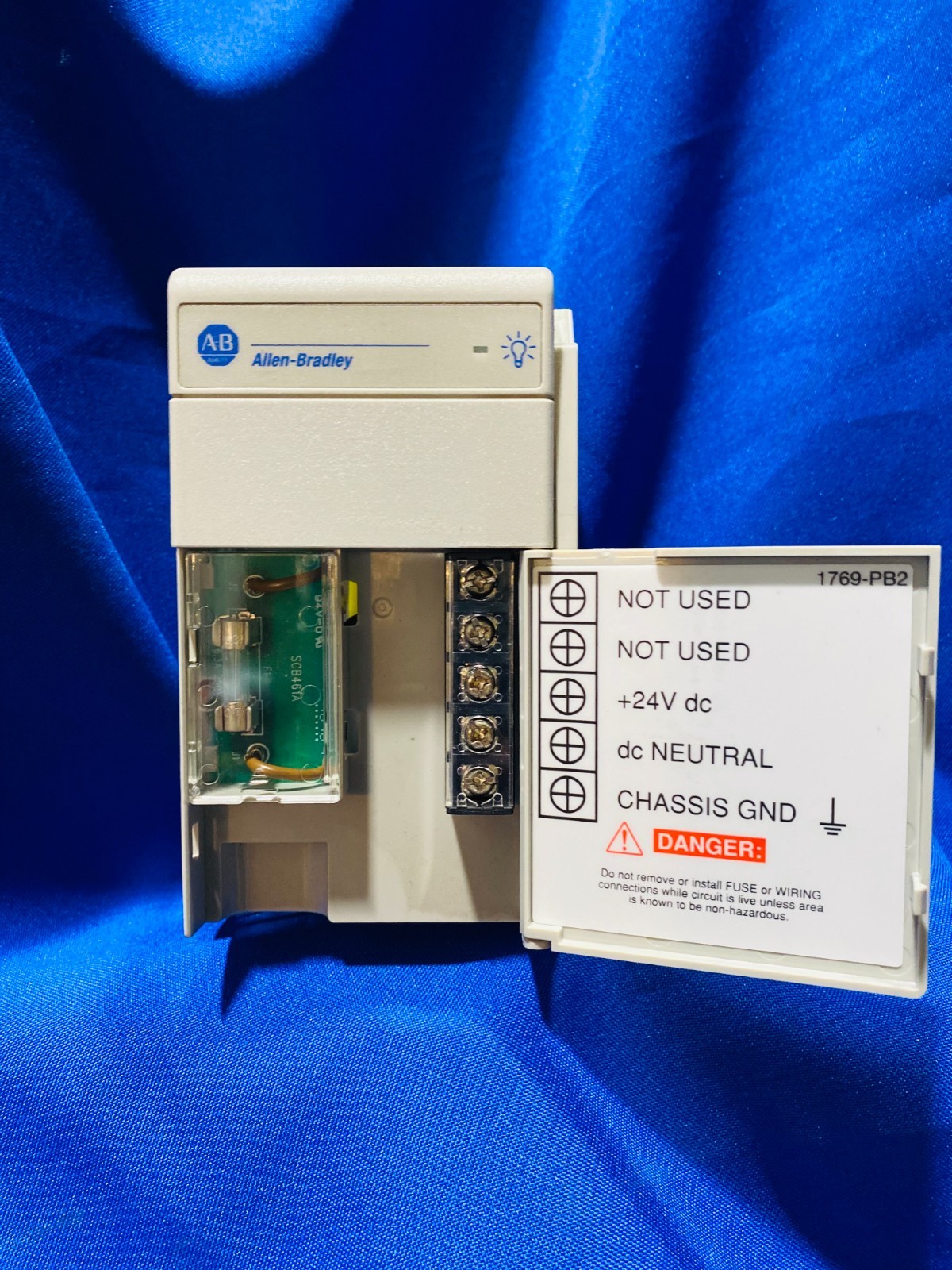 Allen Bradley 1769-PB2 Compact I/O Power Supply Module Ser A 1769 (TSC)