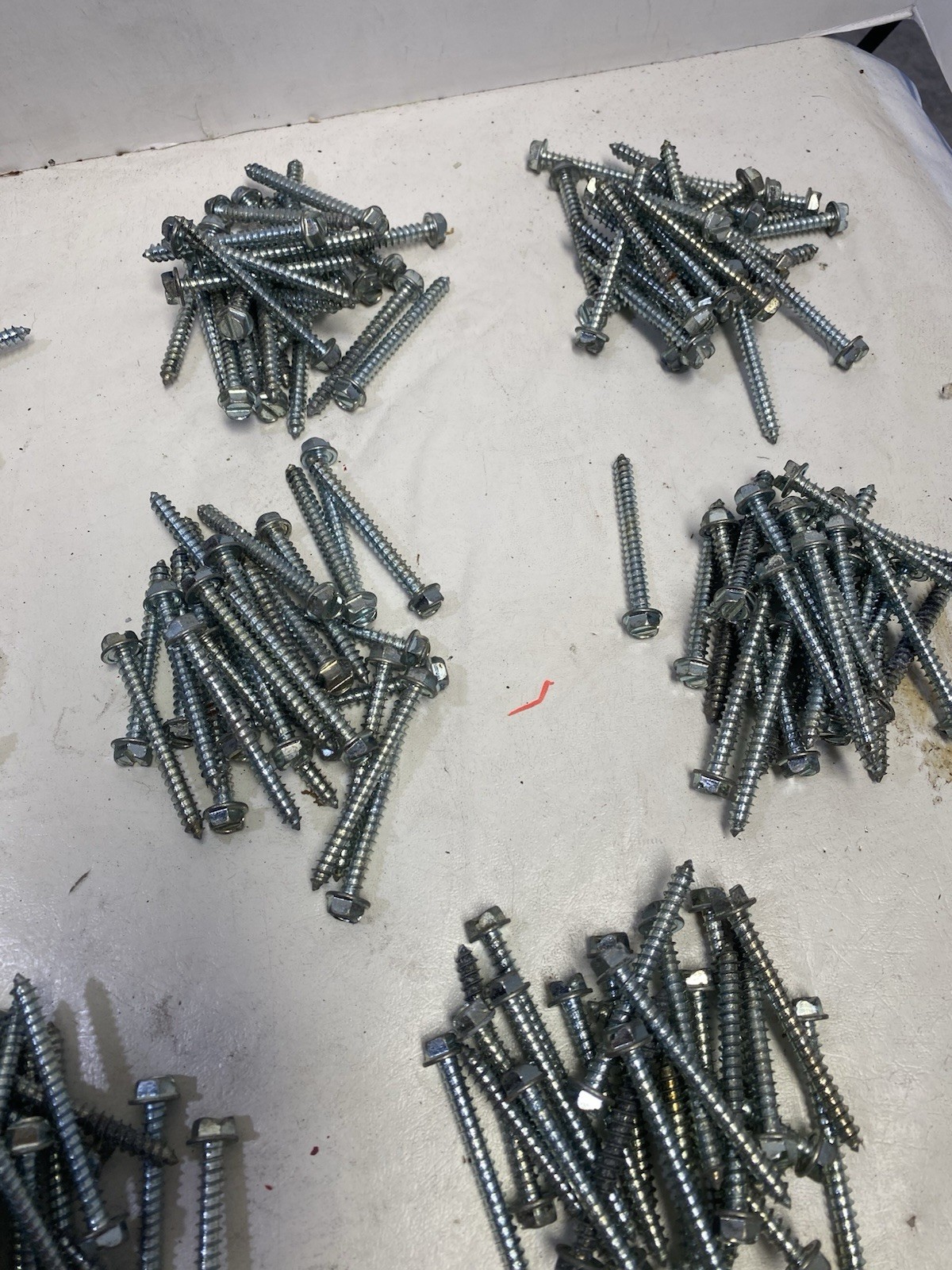 (200 Pcs.) Hex Head 3/8 x 2-1/2 Lag Bolts A307 Zinc Plate Wood Screws Huge Lot