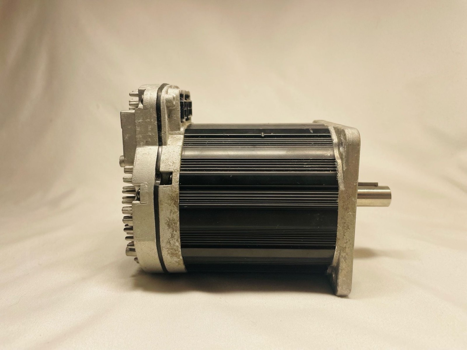 Teknic ClearPath CPM-MCVC-3432P-RLN Integrated Servo Motor 24-75 VDC