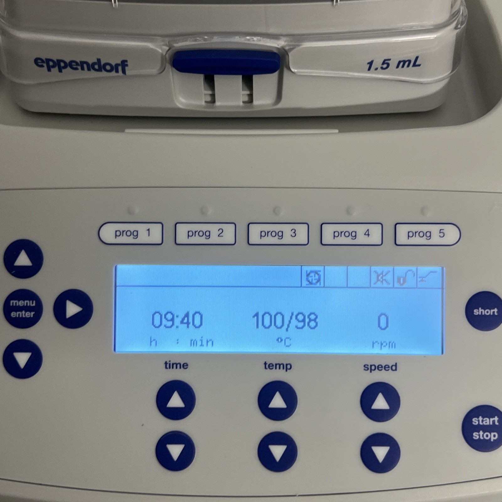 Eppendorf 5382 ThermoMixer C Mixer Shaker W/ 1.5mL tube- Tested Working-PLZ READ