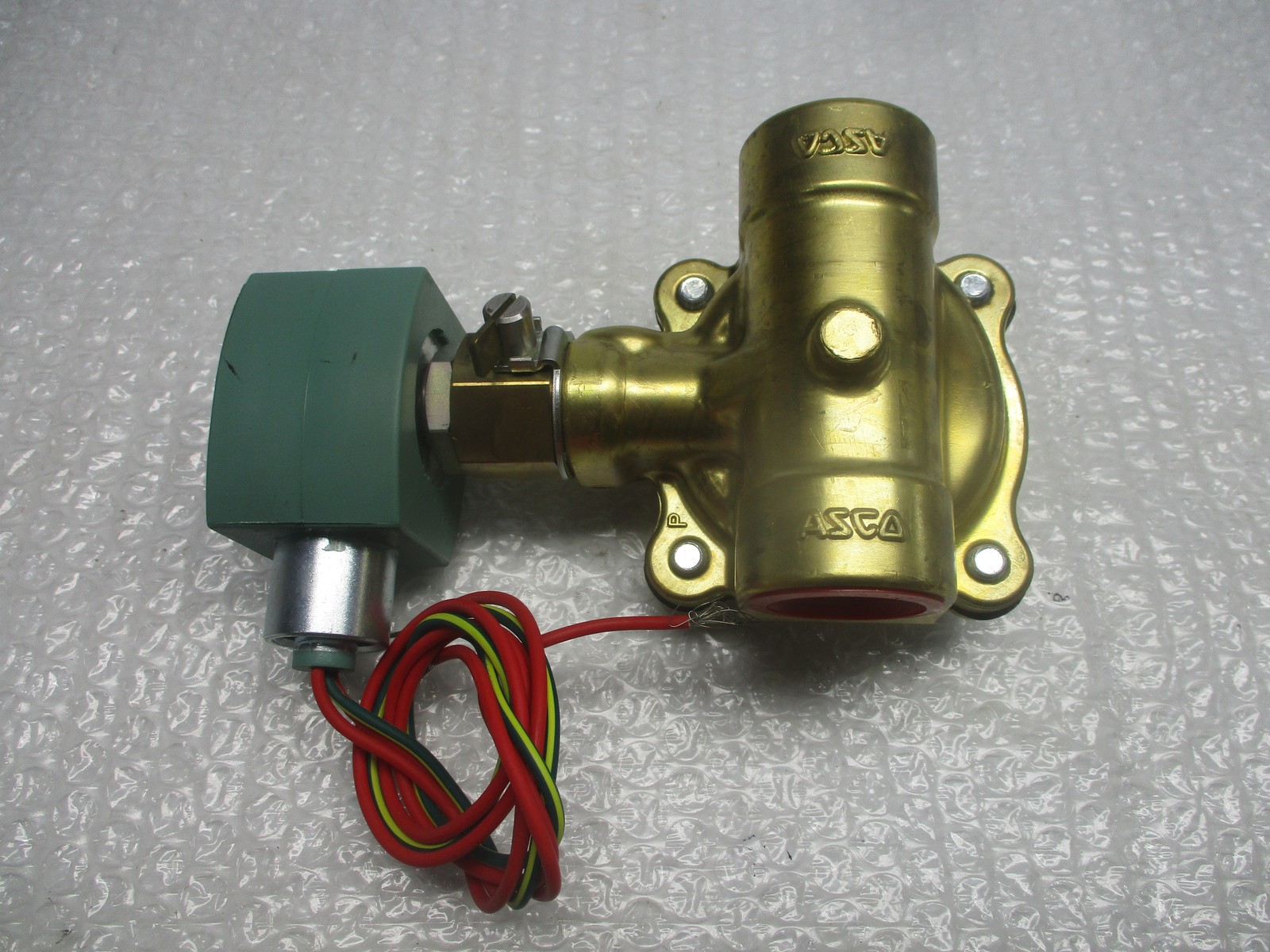 ASCO 8210G004MO SOLENOID VALVE (AS PICTURED) NSNP