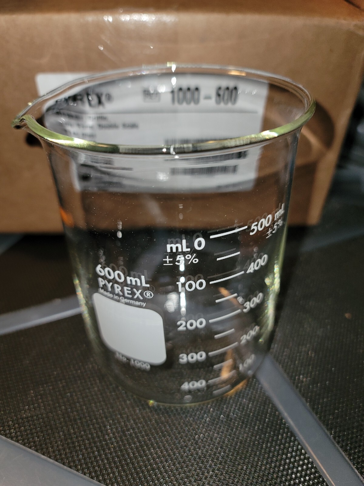 PYREX 1000-600, 600ml Griffin Low Form Beaker, Double Scale, Graduated (qty 6)