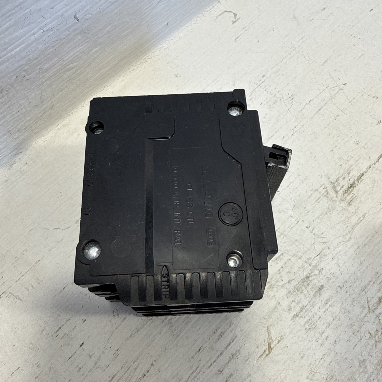 GTE Sylvania C230 30 Amp 2 Pole Circuit Breaker Type C 120/240V 30A 2P Plug In