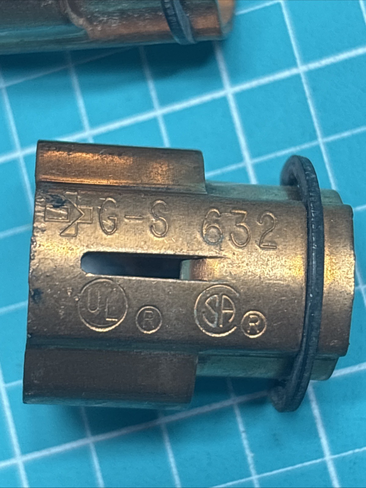 2- Gould Shawmut 632, Fuse Reducer, Adapter, 60a / 30a 250v AC / DC Free US Ship