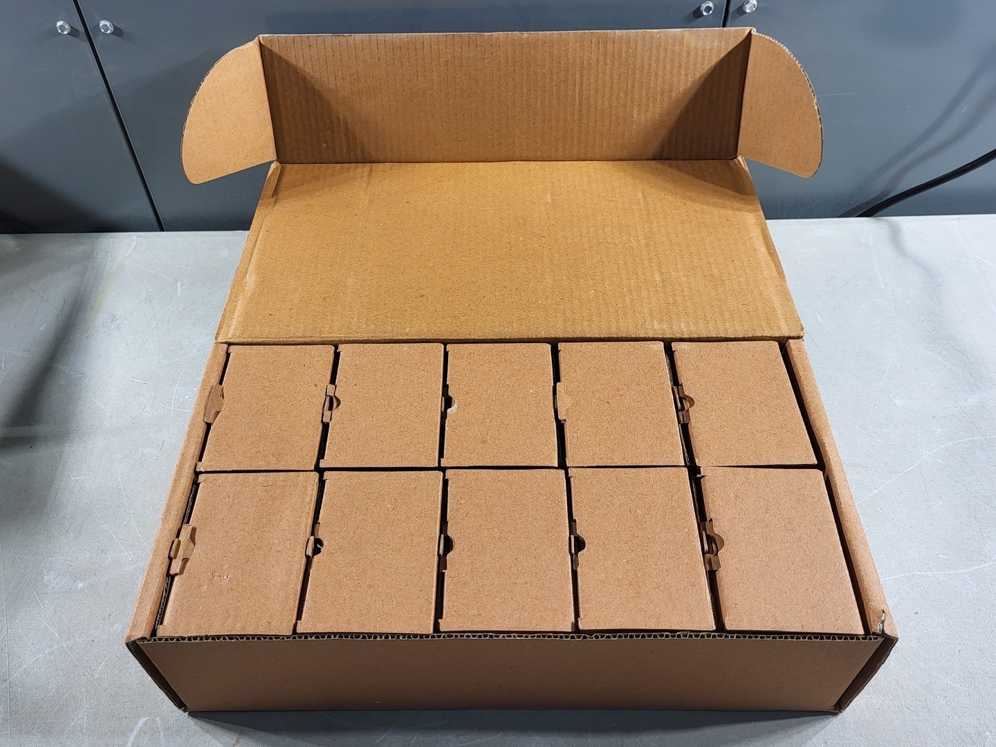 SURPLUS NEW CMP TC-100A104 1″ Cable Gland (Box of 10 pcs) – Conduit & Cable