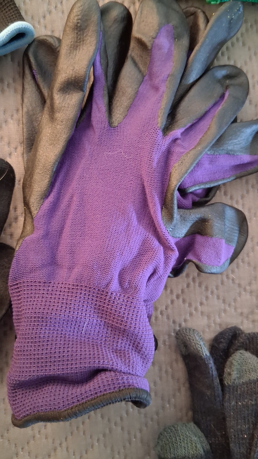 Eight random pair of gloves