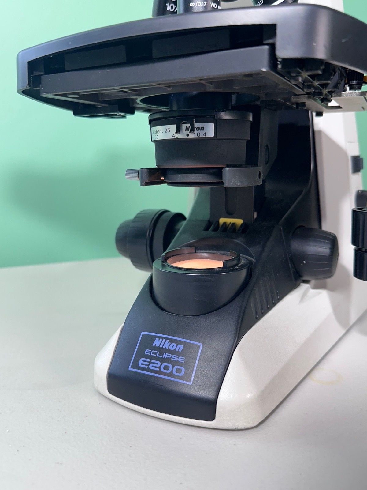 Nikon Eclipse E200 Binocular Microscope CFI E Plan 4X 10X 40X 100X Tested
