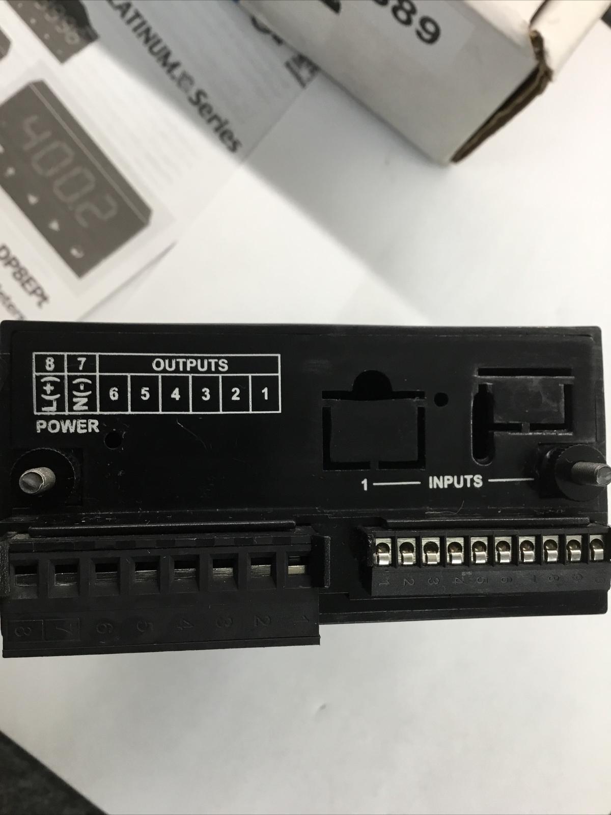 Process Controller Platinum Series 1/8 DIN 90 to 240 Vac Inputs & Outputs USB