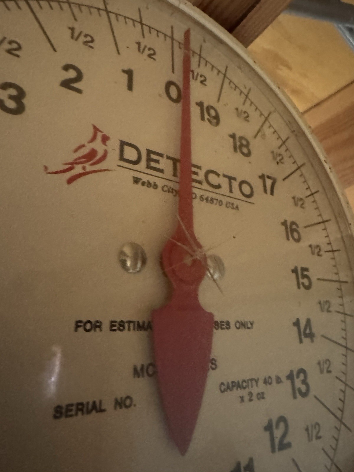Detecto, MCS-40df Hanging Dial Scale with Fish Pan, 40 lb x 2 oz