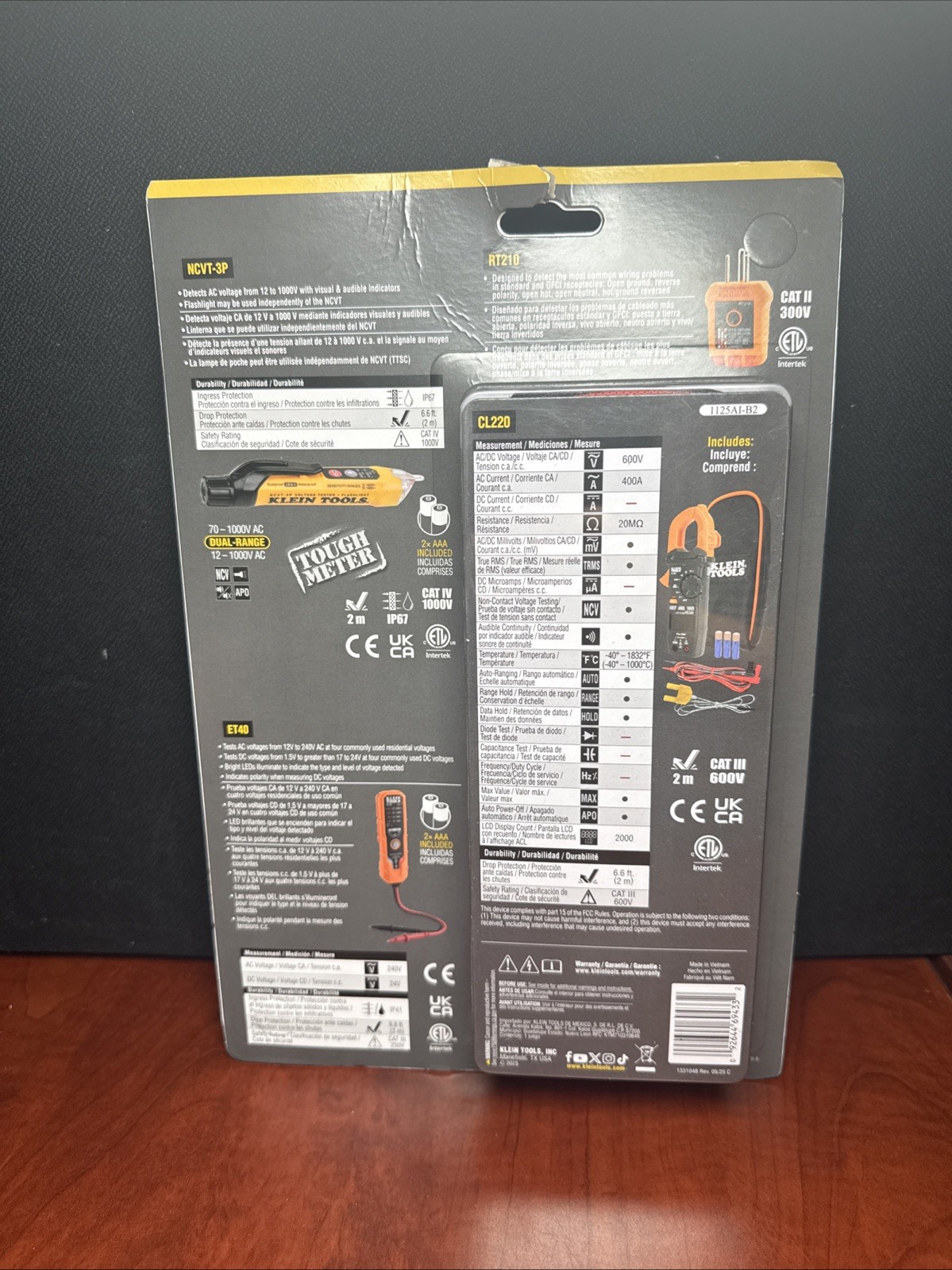 Klein Tools Premium Meter Electrical Test Kit CL220VP. New (4332)