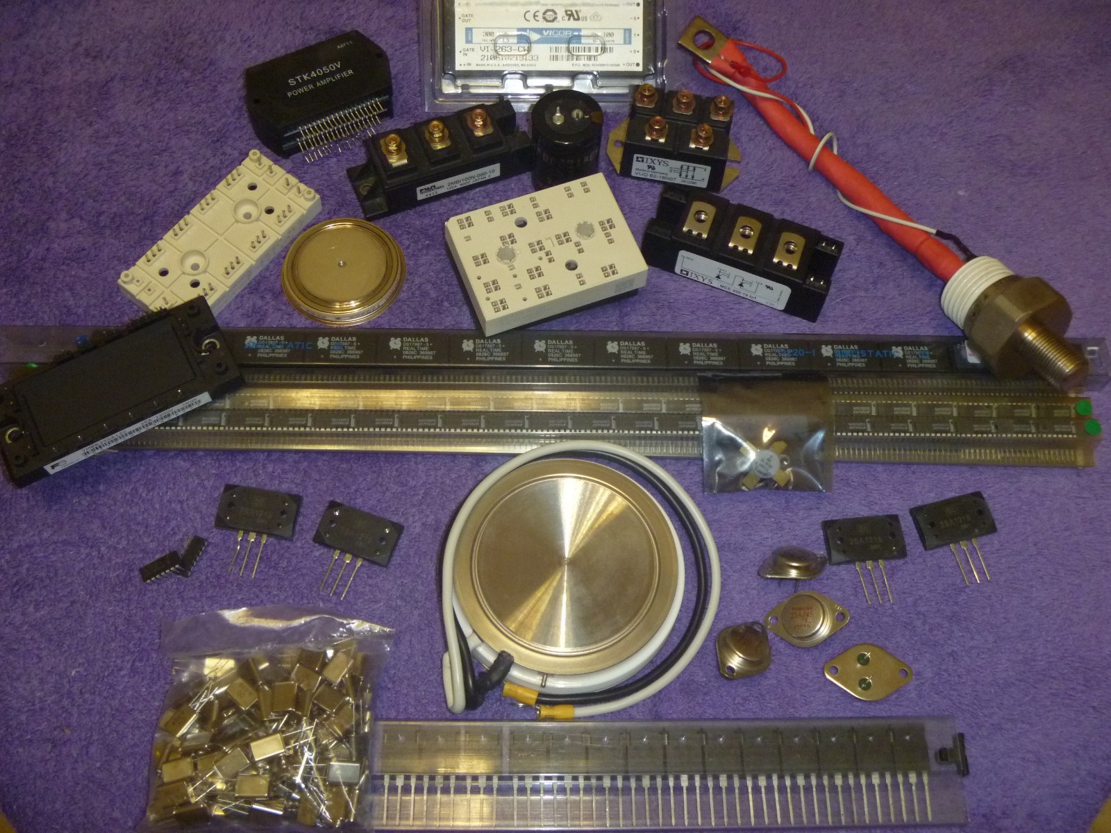 NEW MODULE KED245A1 POWEREX LOCATION M