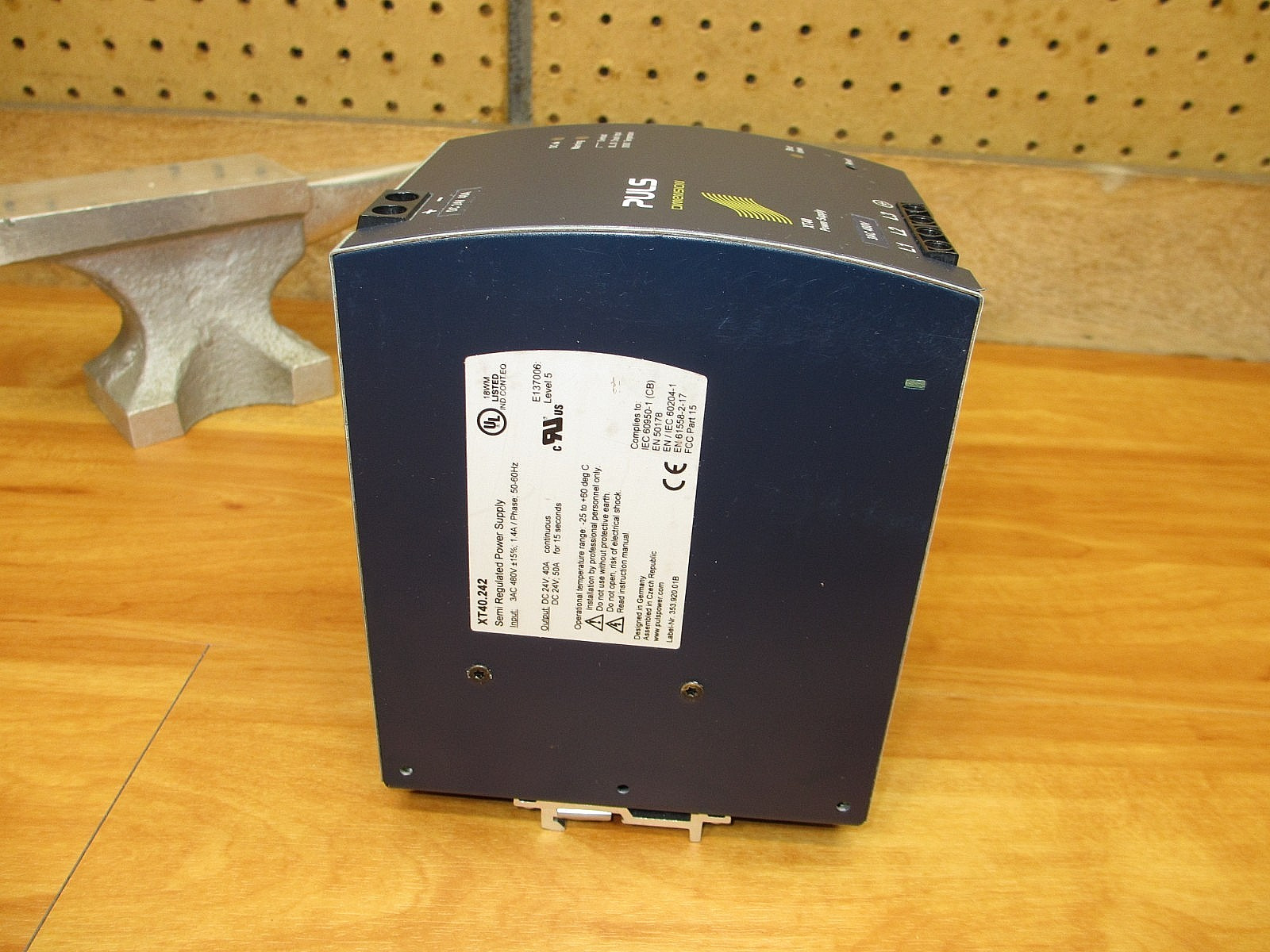PULS Dimension XT40.242 *NEW OLD STK* Power Supply Semi-Regulated