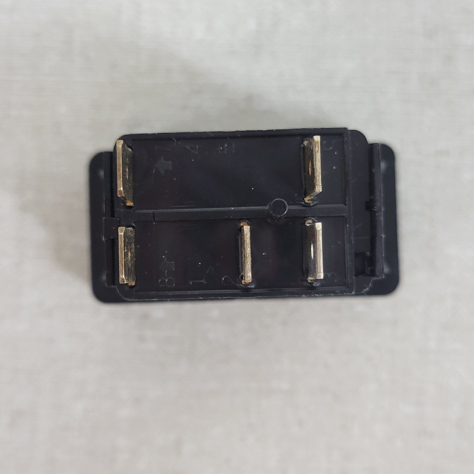 5 Units Carling Switch V1D1 20A 12V Contura Rocker Switch 3-Pin Black Mexico