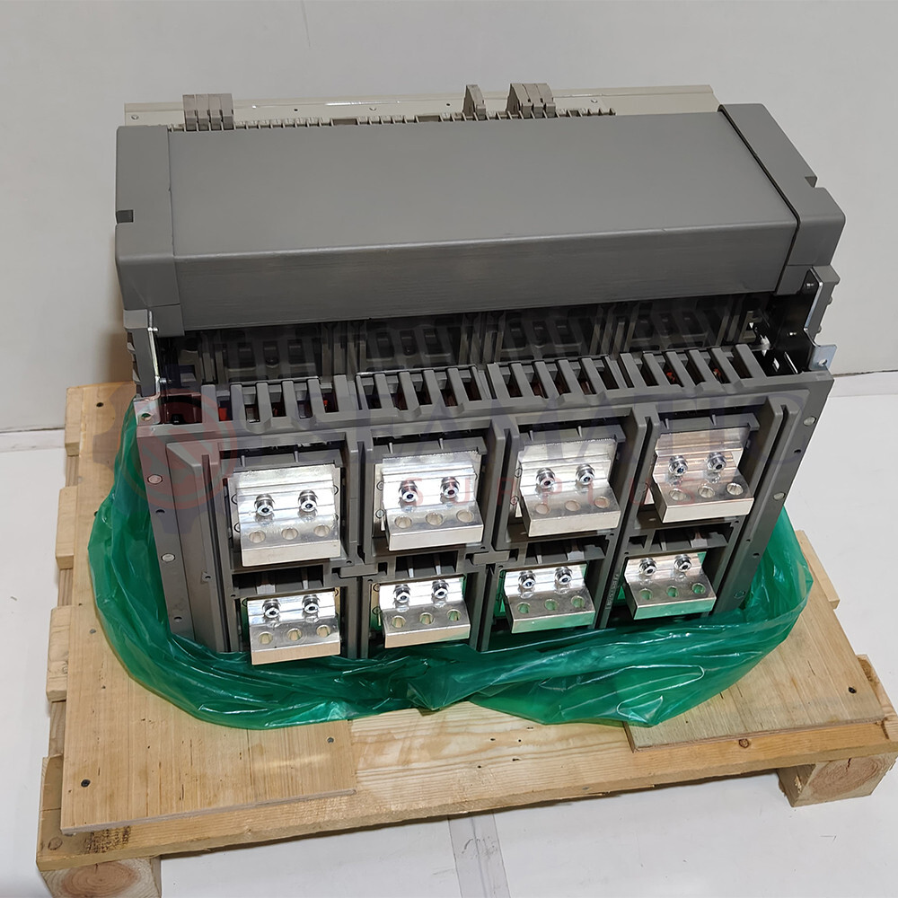 New Schneider Electric NW10H2 Air Circuit Breaker 1000A 4P, Drawout Type (48253)