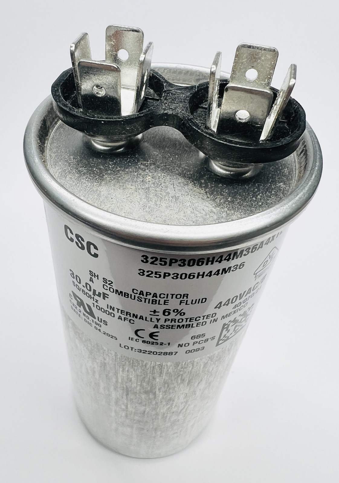 CSC 325P306H44M36A4XTL 30.0 uF 440V 32155391 0520 Run Round Capacitor 50/60HZ