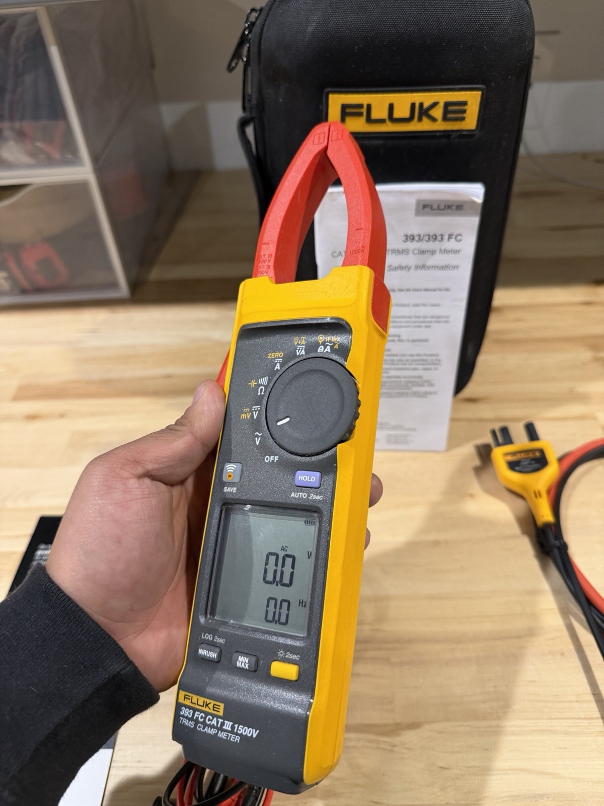 FLUKE 393 FC CAT III 1500V TRMS CLAMP METER W/ IFLEX PROBE & LEADS (TESTED)