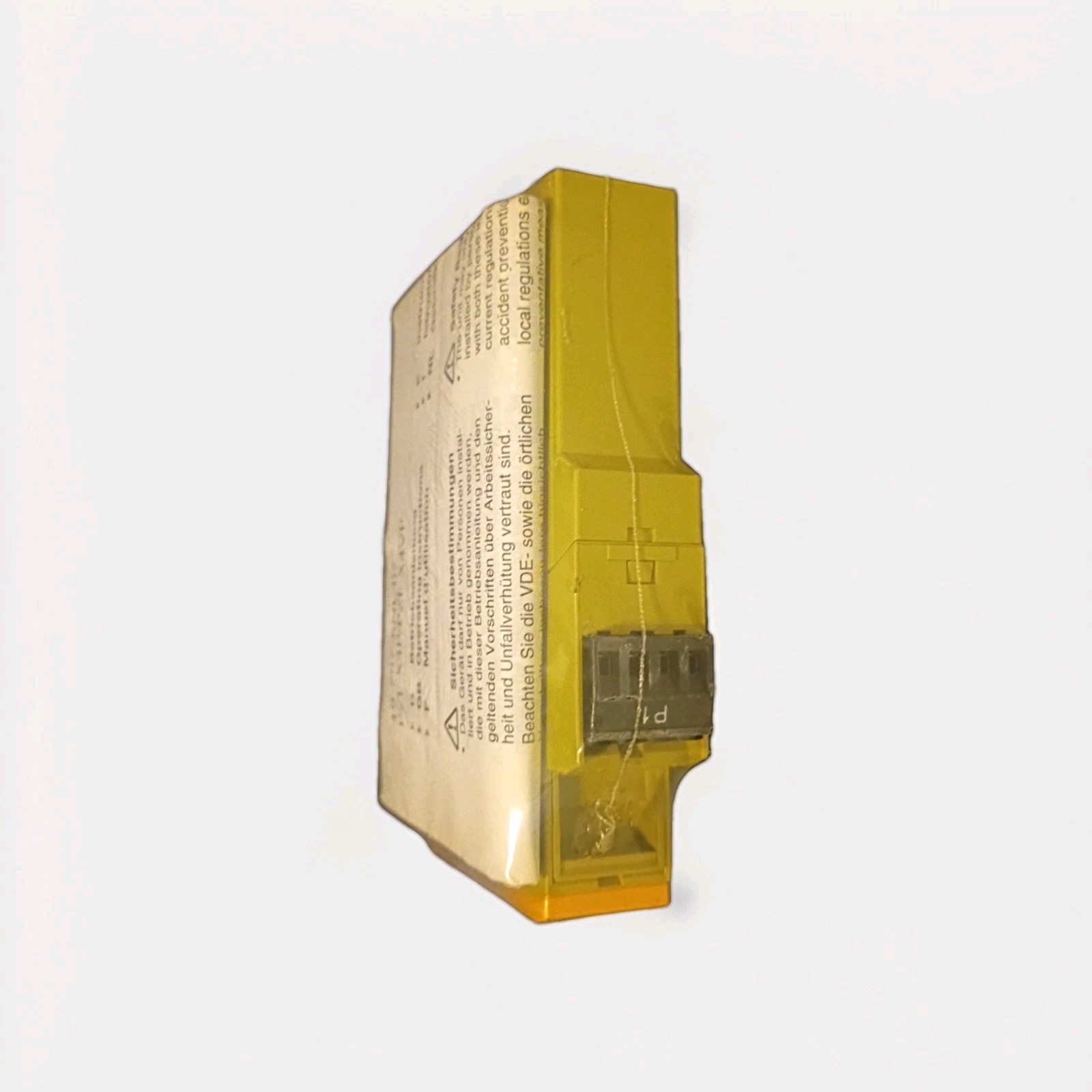 Pilz PZE X4P Safety Relay PN 777585 *NEW*FREE SHIPPING*