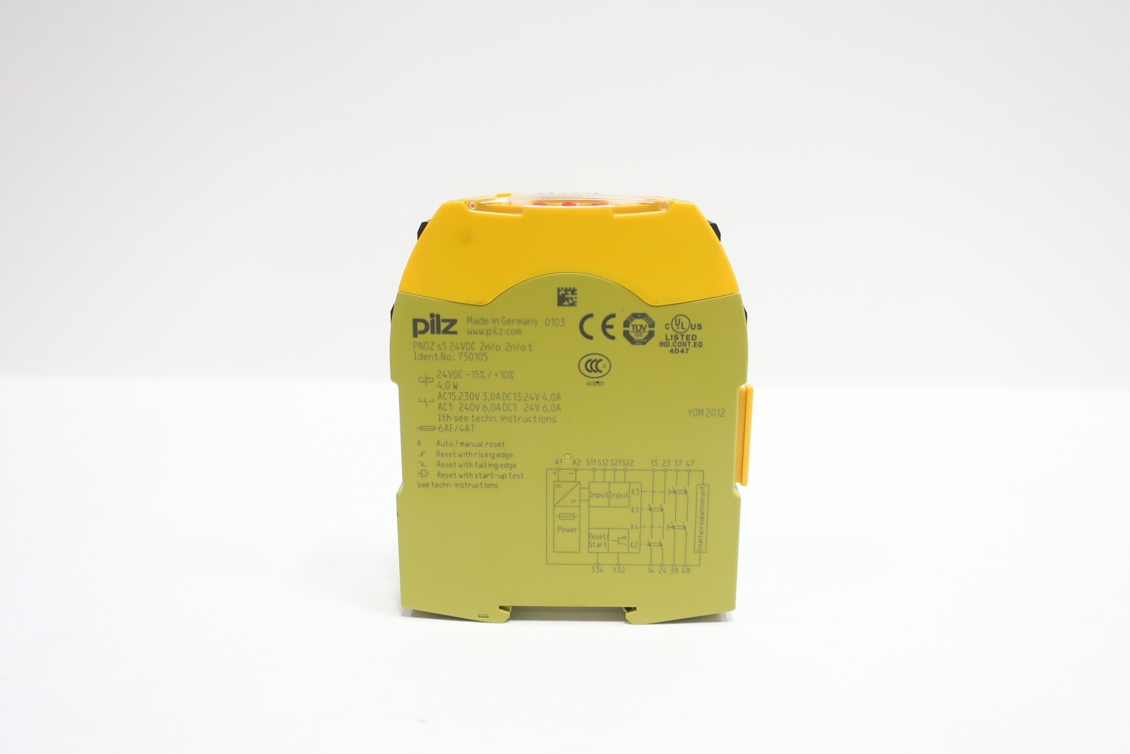 New In Box PILZ PNOZ S5 750105 Safety Relay