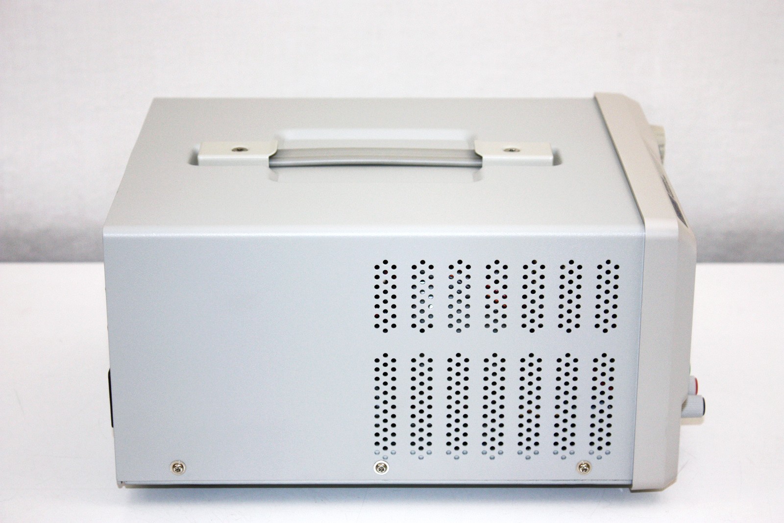 Siglent SPD3303X-E Programmable DC Power Supply, LCD, 2x: 0-32V, 1x: 2.5,3.3,5V