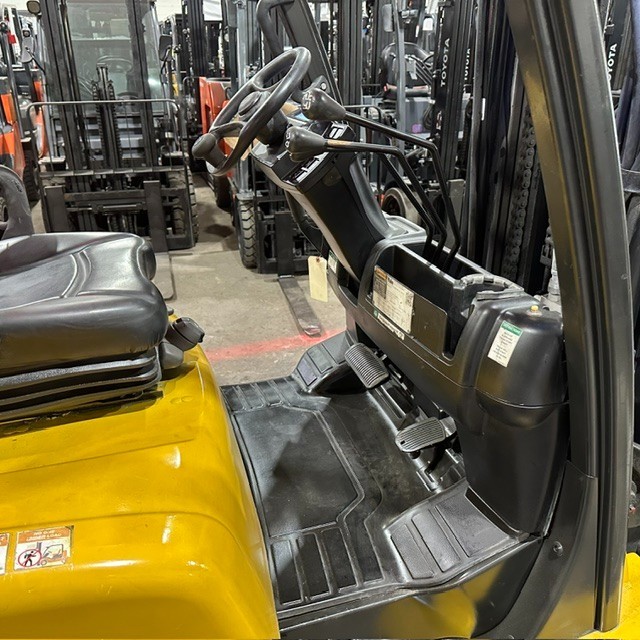 2019 Yale GLC080VX 8000lb Used Forklift Triple Mast Sideshift 6091 Hours