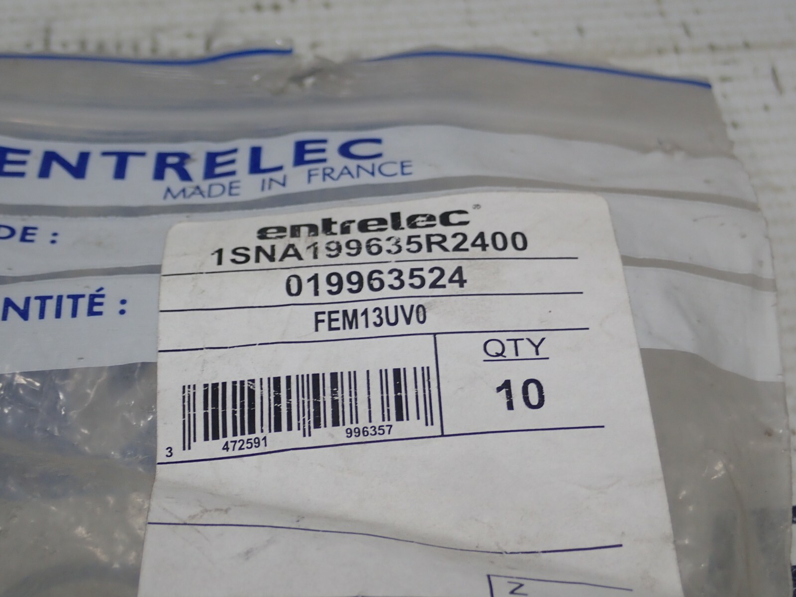 ENTRELEC FEM 13U 1SNA199635R2400 TERMINAL BLOCK END PLATE LOT 10