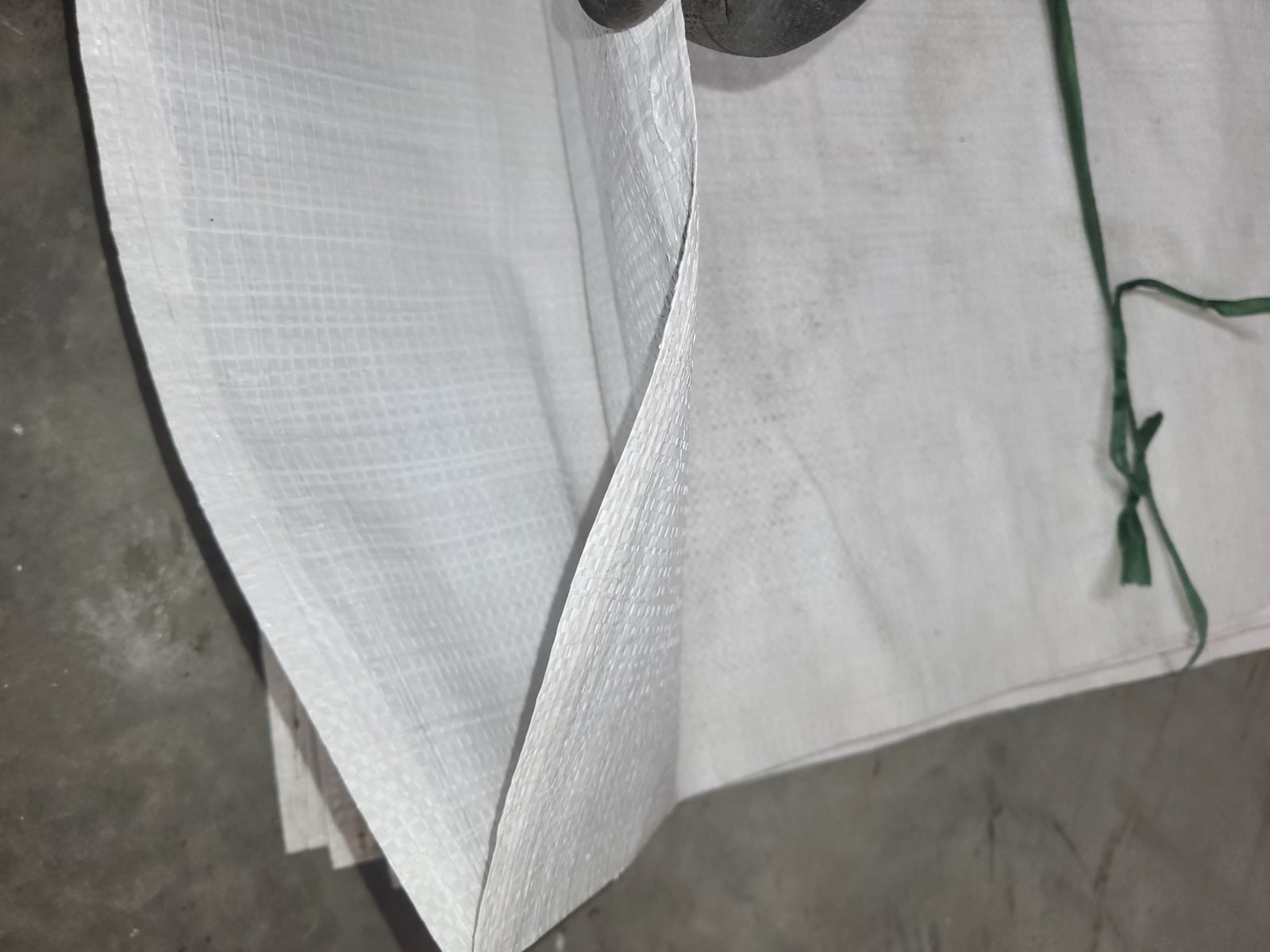 Heavy Duty, Polypropylene Woven Bags, White Non-Printed, 20″ X 30″, Qty 100