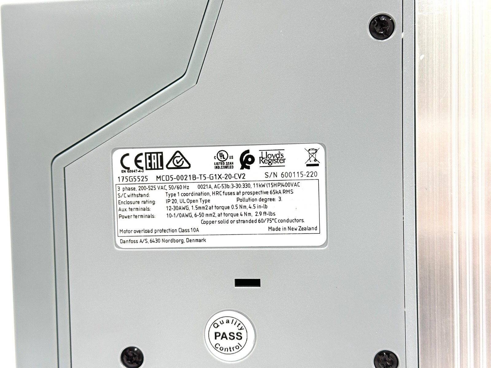DANFOSS VLT SOFT STARTER 175G5525 MCD5-0021B-T5-G1X-20-CV2 11KW(15HP) 400VAC
