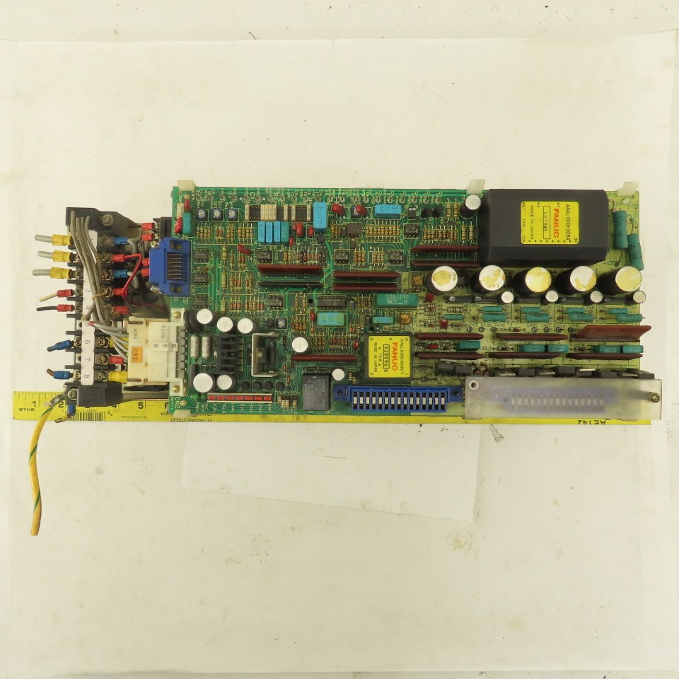 Fanuc A06B-6047-H002 A20B-0009-0320/012D Velocity Control Unit
