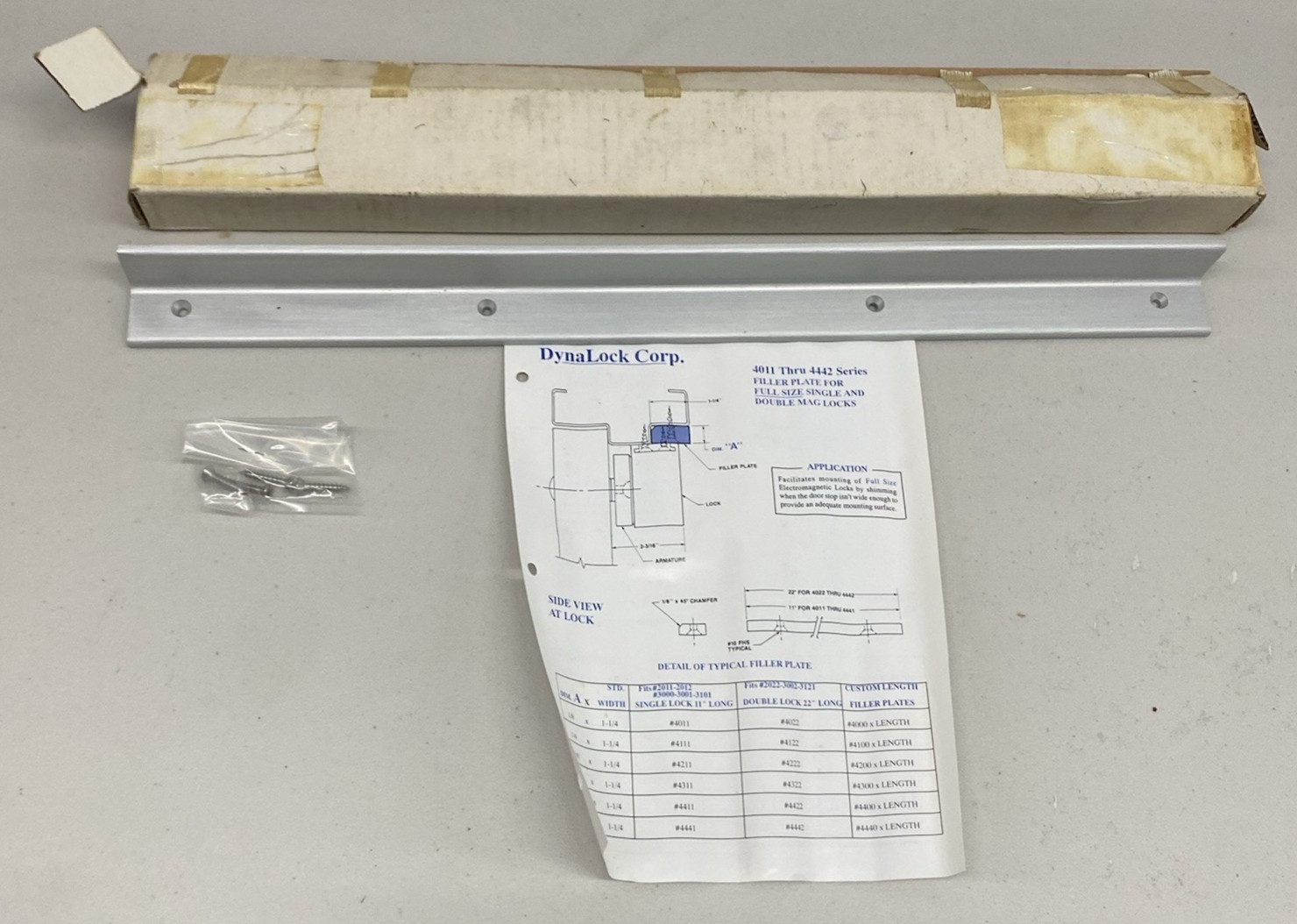 DynaLock 22″ Angle Bracket #4622 For Full Size Single & Double Mag Loc Brand NEW