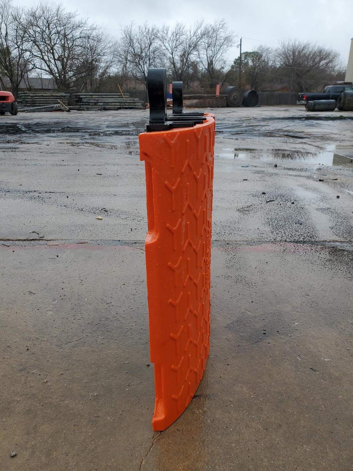 Cable Protector Ramp – 40″ x 27-1/2″ x 7-1/4″
