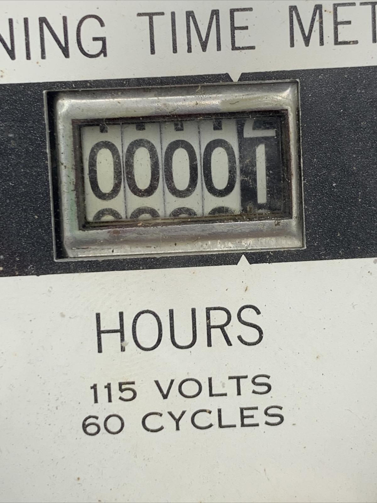 H.H. Sticht Co. STANDCO T-30 RUNNING TIME METER 115V, 60 CYCLE, 3 1/2” Zero Hrs.