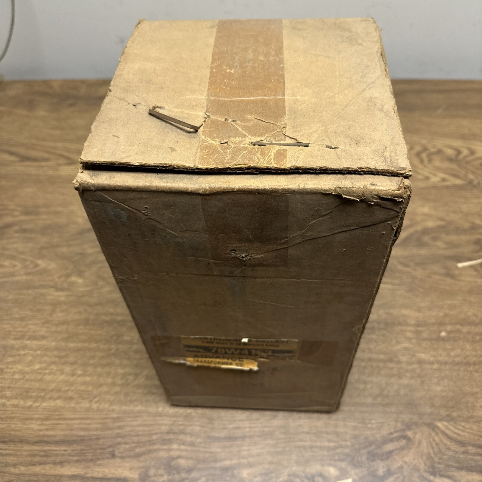 Advanced,79W4152,Weatherproof Ballast 400W H-33 Mercury Lamp