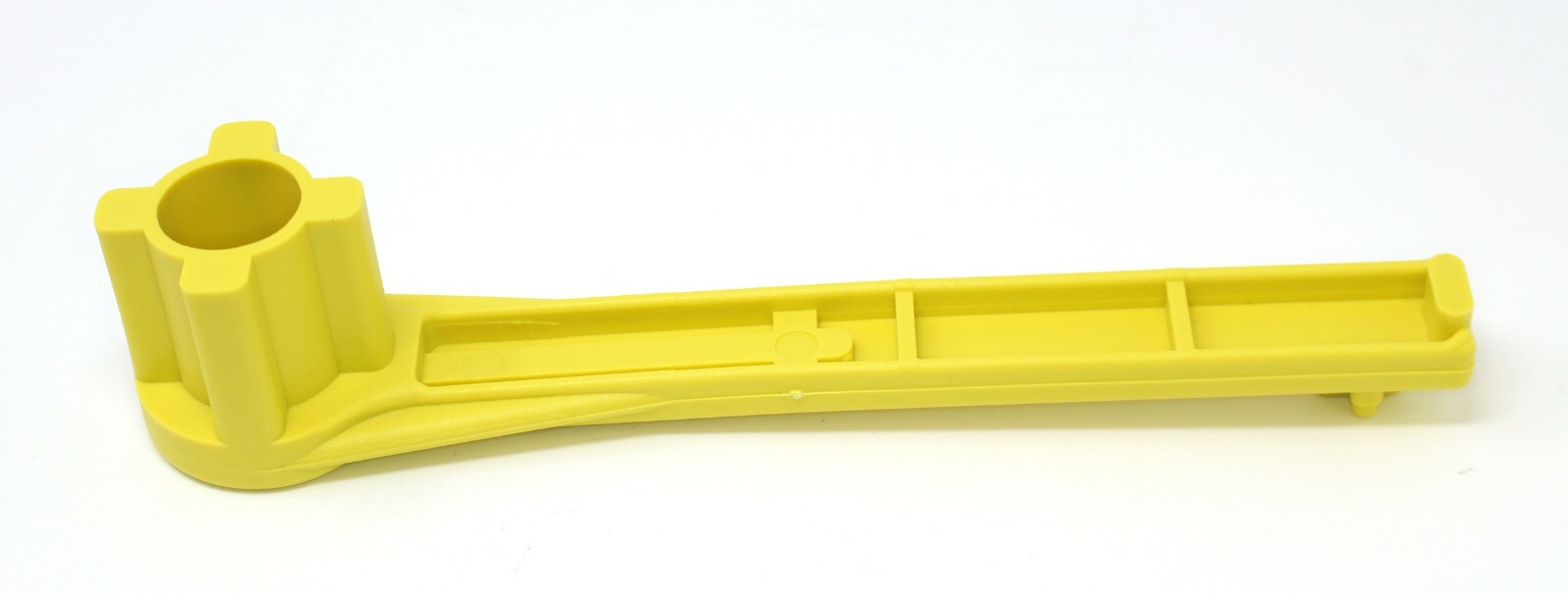 Yellow 4-IN-1 Bung Drum Wrench 55-30-15 Gallon Water Barrel Nut Cap Plug
