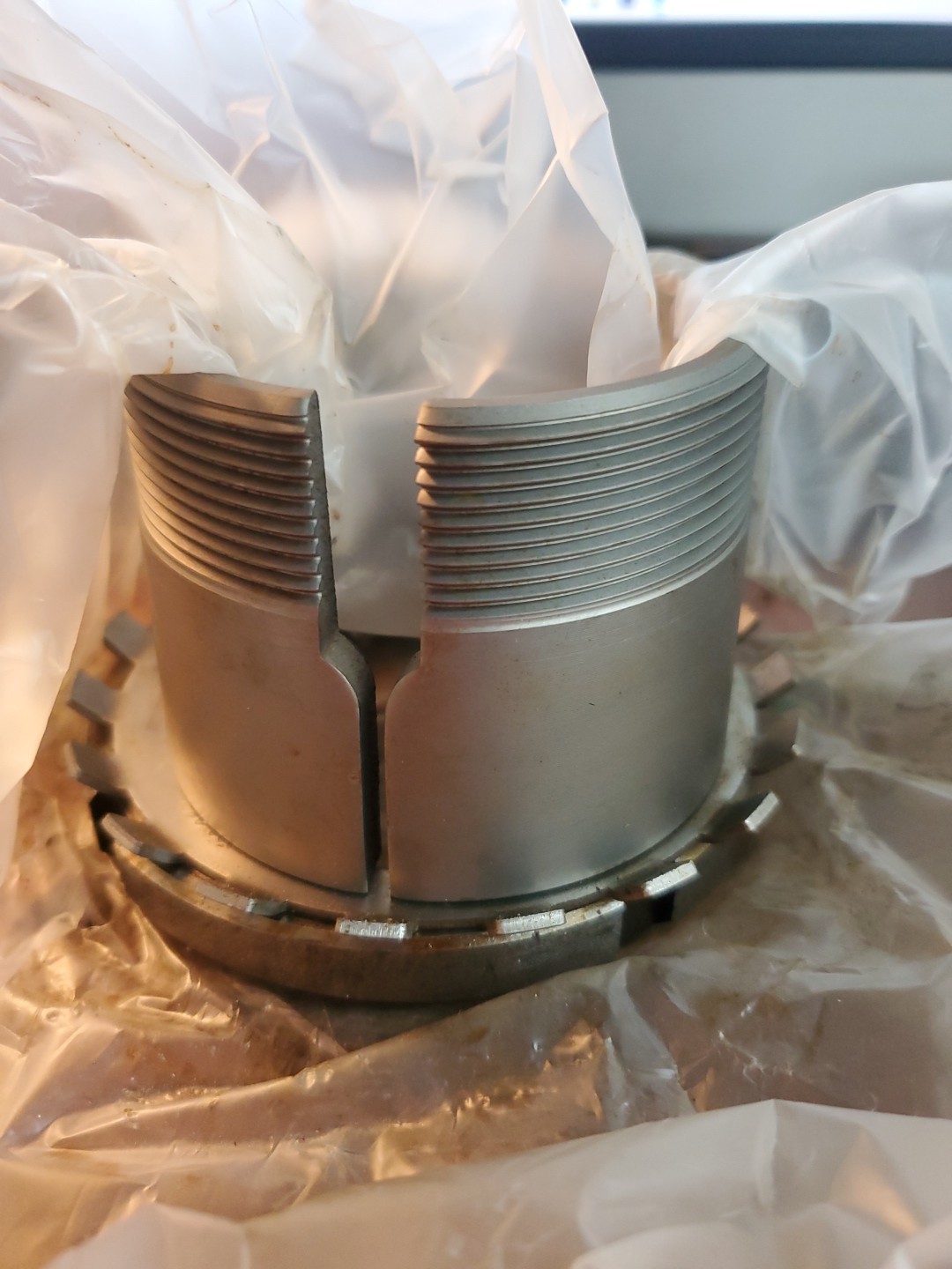SKF SNW 16×2.11/16 Adapter Sleeve Assembly (VR14)