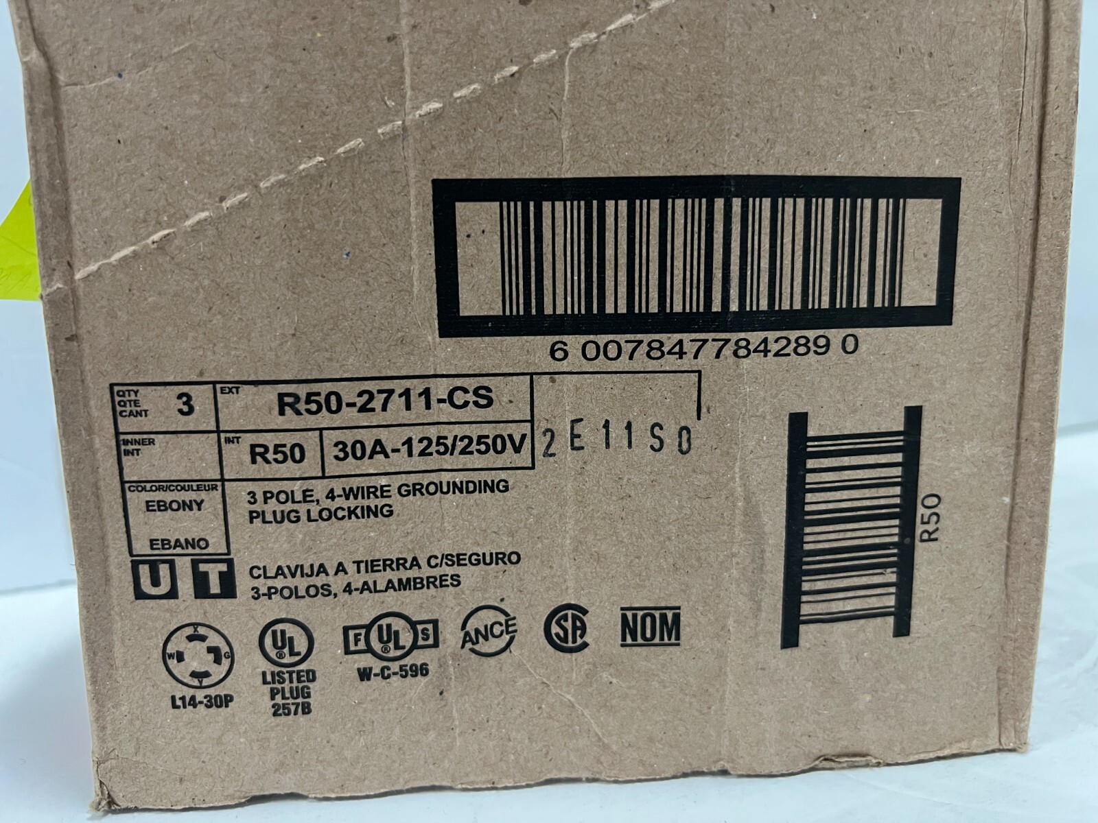 Leviton 2711-CS Pro Electrical Locking Plug 2711, 30A 125/250V – 3 PACK