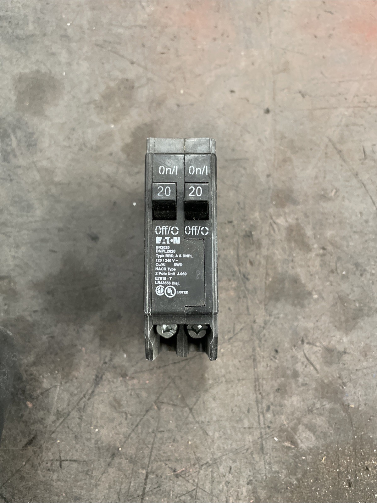Eaton BR2020 20A 120V Tandem Breaker – Black