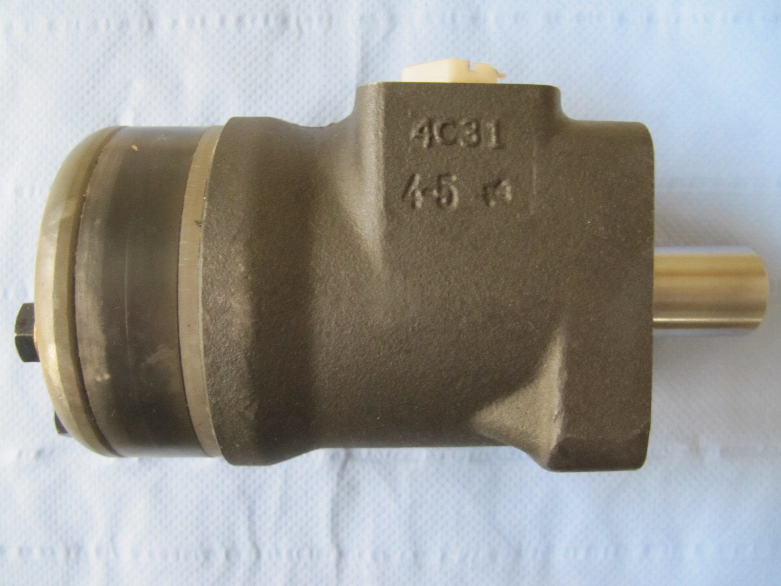 SAUER DANFOSS DH 160 151 2045 Orbital Motor New Old Stock Made in Denmark
