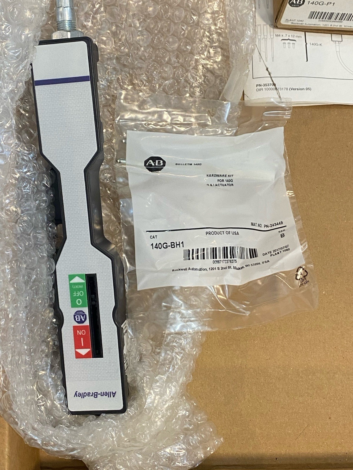 Allen Bradley 140G-G-FCX04 /A 4FT Flex Cable Operator for 125A Circuit Breaker