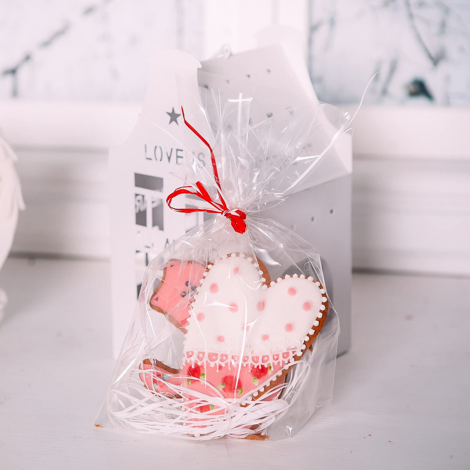 Cellophane Treat Bags, 6×9 Inches Clear Cellophane Bags With Twist Ties