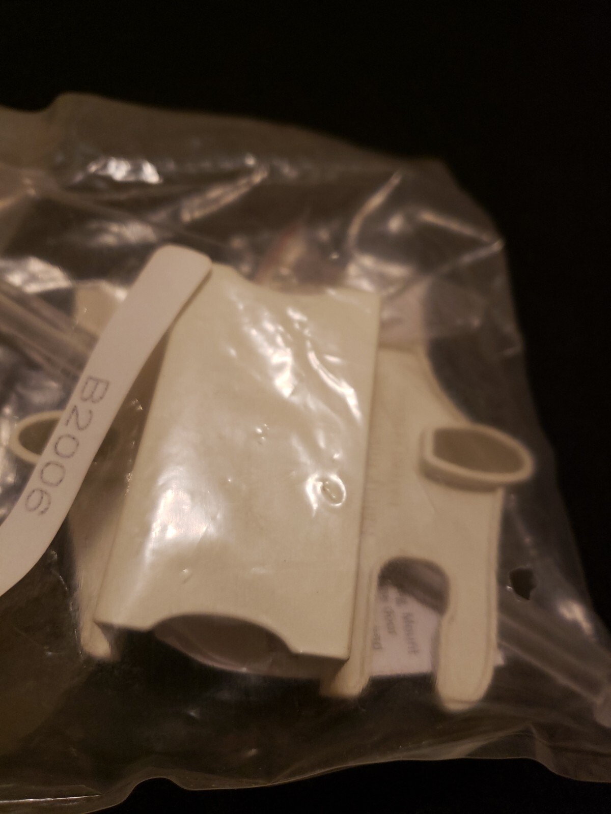 Child Proof Deluxe Top Door Lock – Pack of 2 – Item #2006 (NEW and Unopened)